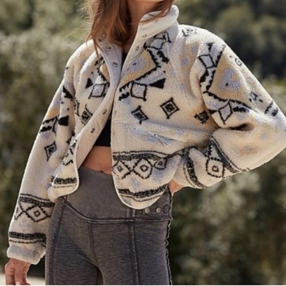 Free People Movement Small Hit the Slopes Tribal Print Fleece Teddy Jacket - Picture 3 of 15